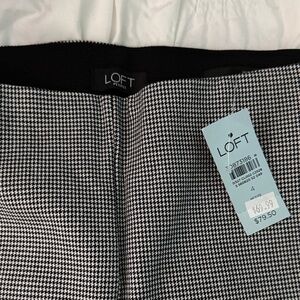LOFT Classic Houndstooth Pattern skinny pants
